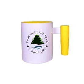 İçi ve Ahşap Kulbu Sarı Seramik Kupa